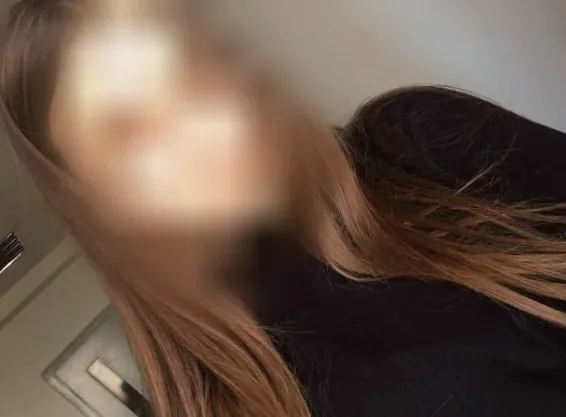 Enni, 24