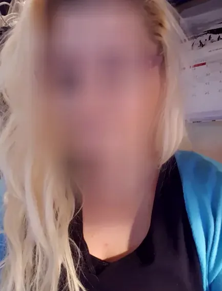 Karoliina, 40