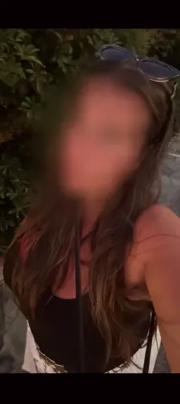 Roosa, 31